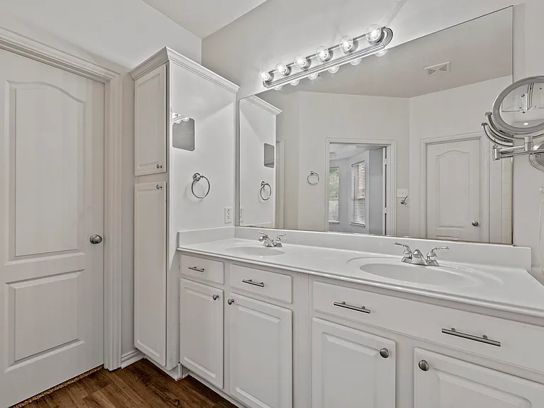 1711 Peregrine Dr — Photo 18
