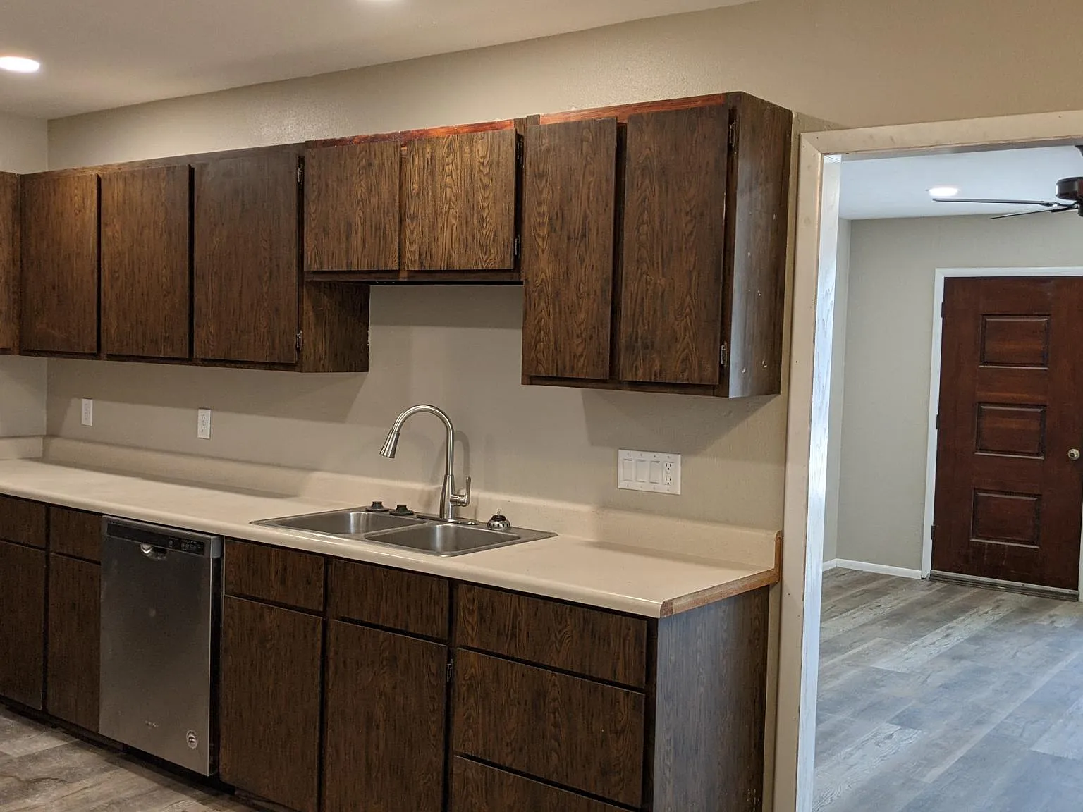 4 bed, 1750 sqft, $2,800 — Photo 3
