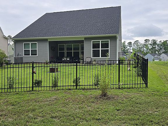 4th image of 201 Palfrey Dr