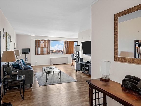 2nd image of 4466 W Pine Blvd APT 17G