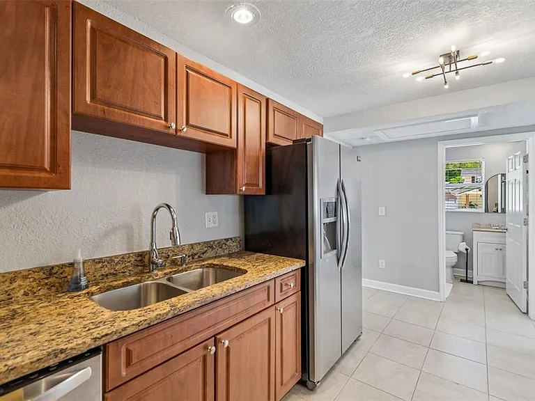 3901 N Ola Ave — Photo 16