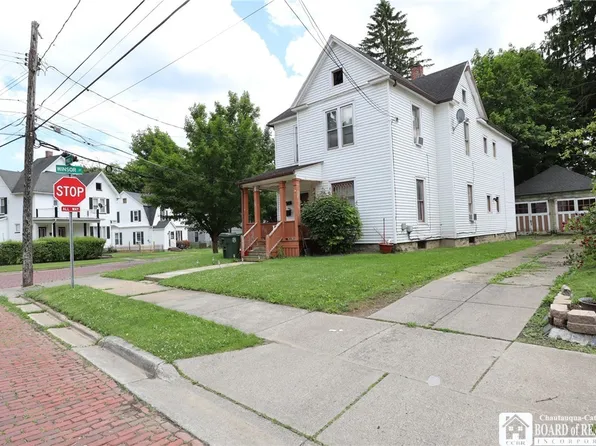 230 Price St, Jamestown, NY 14701