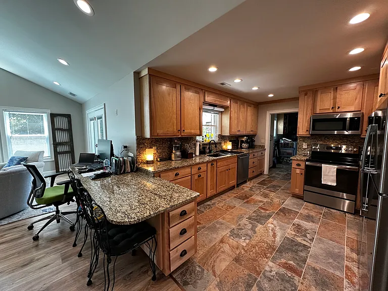 344 Hicks Rd — Photo 18