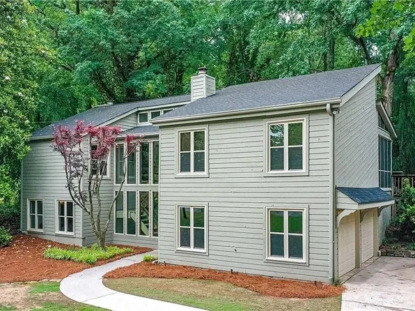 5441 S Lake Dr, Douglasville, GA 30135