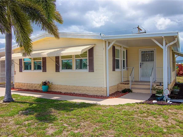 2814 Indianwood Dr, North Fort Myers, FL 33917