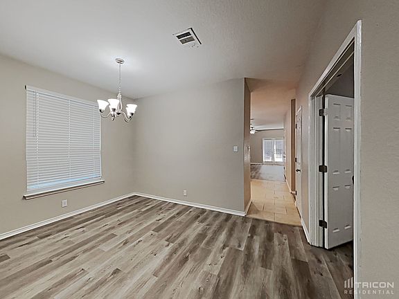 4th image of 5938 Pearl Pass