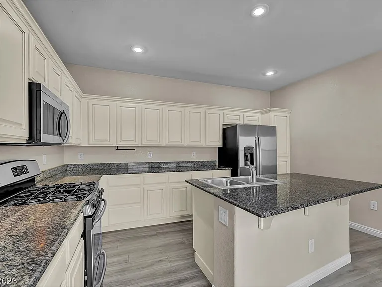 12052 Hathaway Pines Ln — Photo 21