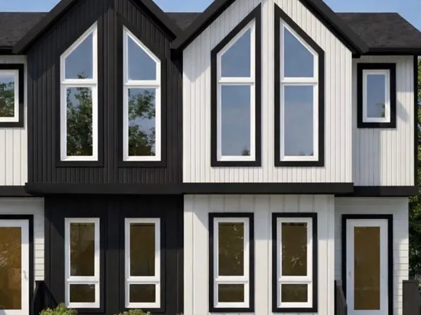 3130 E 39th St SW, Calgary, AB T3E 3G8