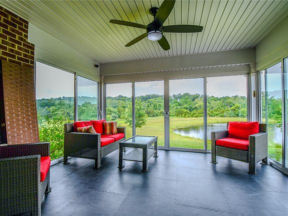 4th image of 271 Montgomery Ln
