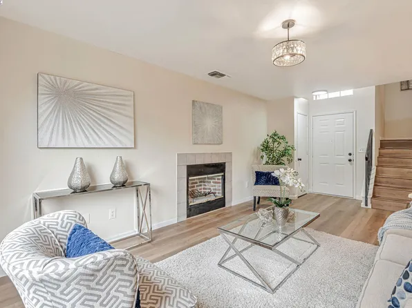 215 Ruby Ave, Richmond, CA 94801