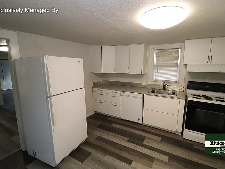 1543 Spruce St — Photo 5