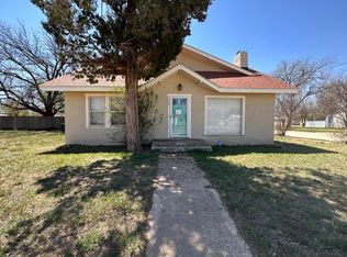 515 7th St, Odonnell, TX 79351