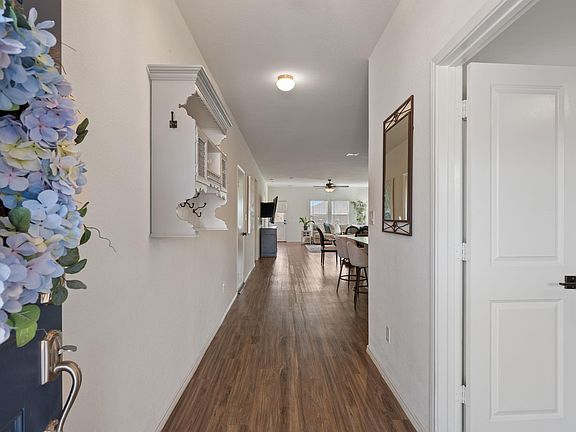 5th image of 705 Mallow Rd