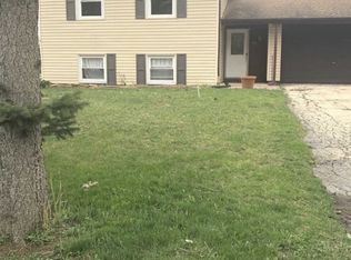149 Cedarwood Ave, Bolingbrook, IL