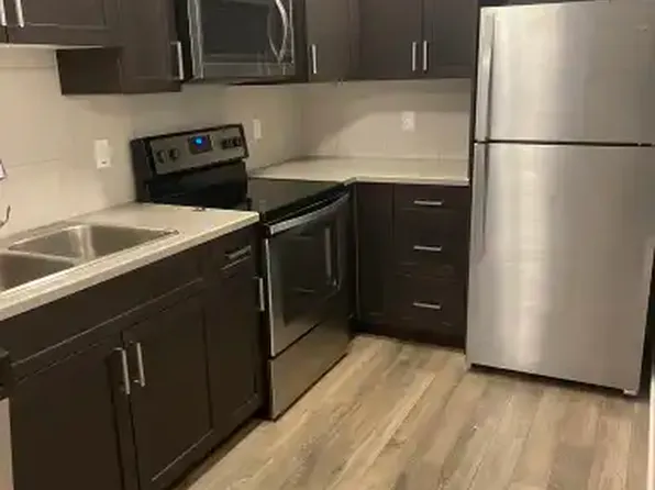 6481 Elston Loop NW #1A, Edmonton, AB T6M 0V9