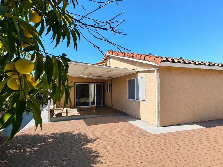 2086 Fairway Glen Dr — Photo 16
