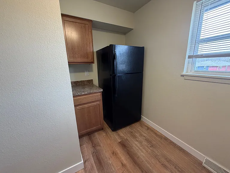 205 N West Blvd — Photo 19