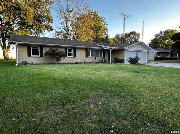 207 Spring Bay Dr, Jacksonville, IL 62650