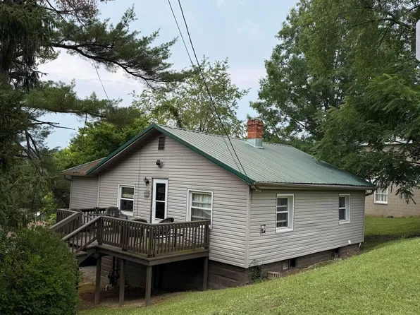 545 Vine St, Logan, OH 43138