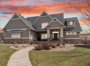 2201 W Sleigh Creek Trl, Sioux Falls, SD 57108