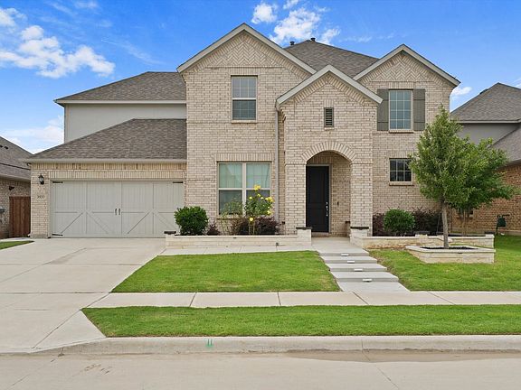 2nd image of 3533 Hyacinth Way