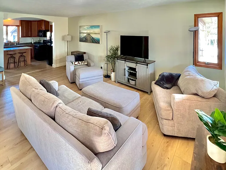 17341 Villa Park Ave — Photo 2