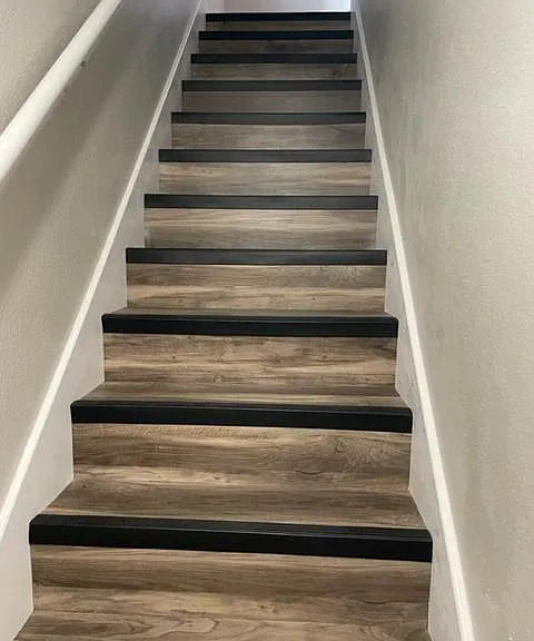 Stairs going up to bedroom