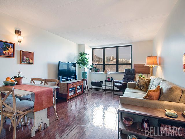 1st image of 301 Cathedral Pkwy #7A