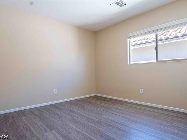 5558 Rollins St — Photo 10