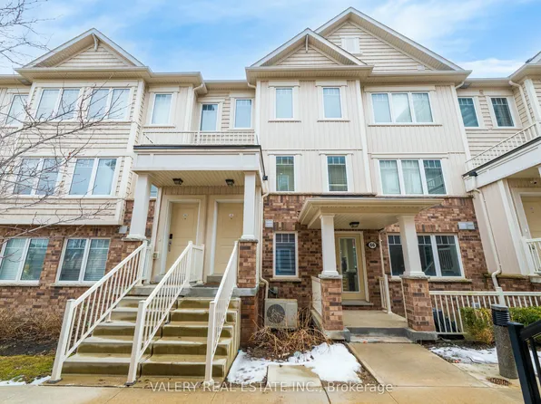 2500 Hill Rise Ct #65, Oshawa, ON L1L 0M6