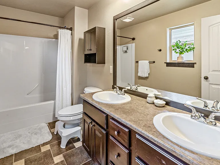 703 Cottonwood Rd — Photo 10