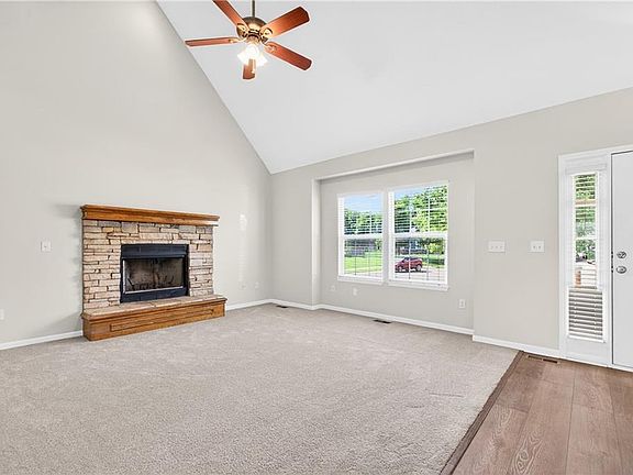 5th image of 20565 W 220th Ter