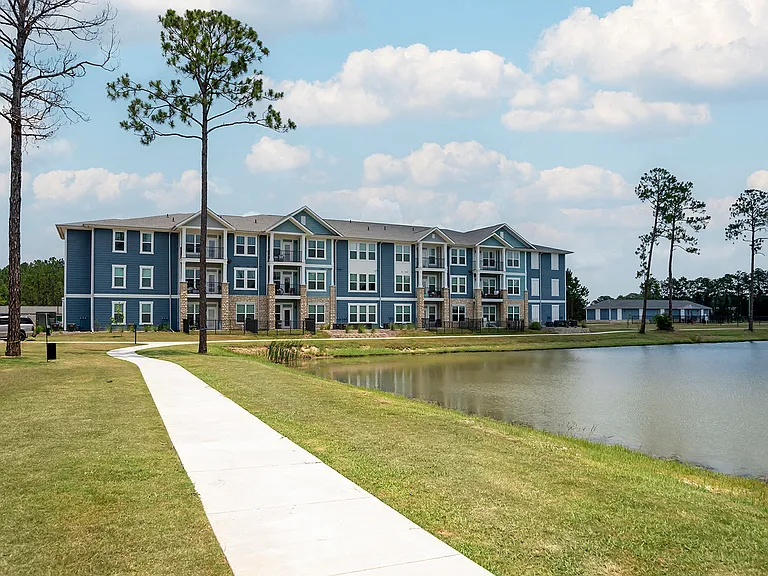 The Mason at Fremaux Park Apartments — Photo 27