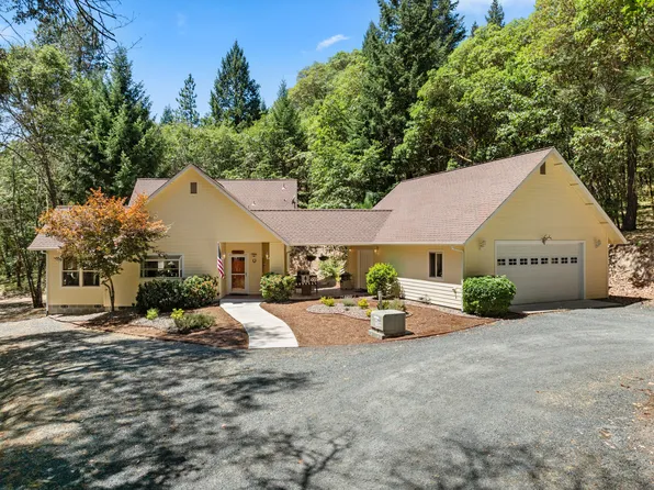 780 Pinecrest Dr, Grants Pass, OR 97526