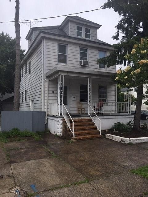 2nd image of 17 Freeman St
