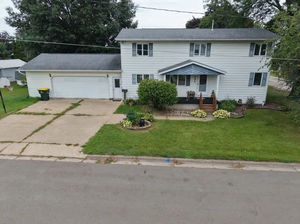 242 Taylor St, Lancaster, WI 53813