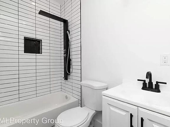 3rd image of 3033 W Diamond St Floor 2