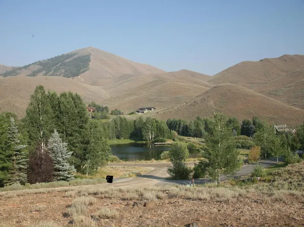 105 Cochise Dr, Hailey, ID 83333