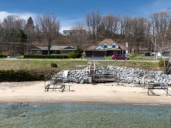 5th image of 8092 S West Bay Shore Dr