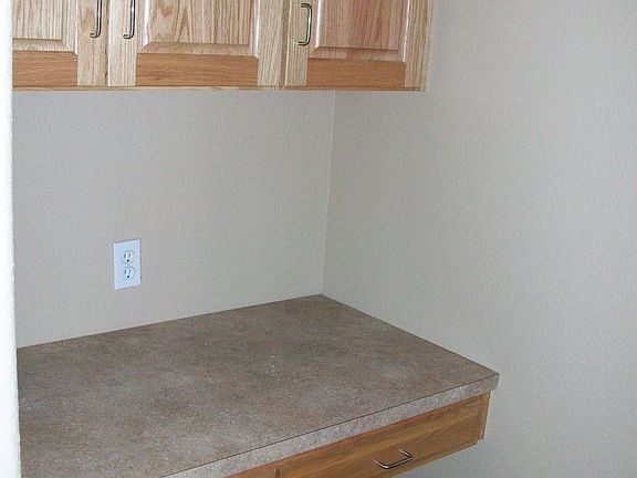 4th image of 816A Twin Oaks Dr