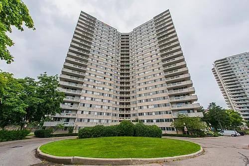 210 Steeles Ave W #C Photo 1