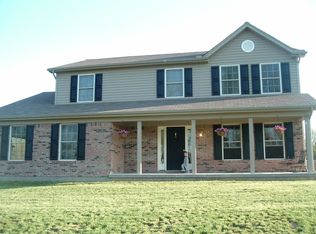 2215 Meisman Dr, Bethel, OH 45106