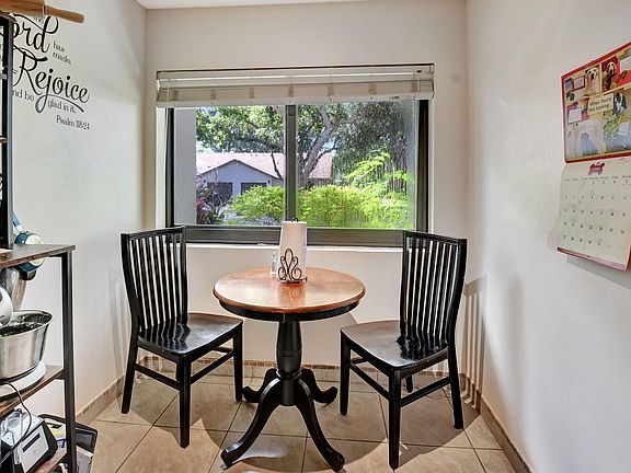 3rd image of 4147 Palm Forest Drive N
