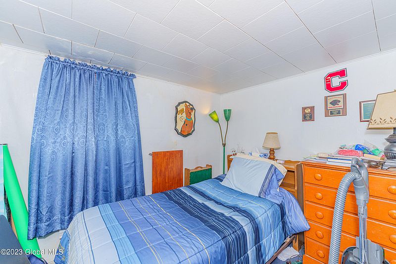 2nd image of 499 6th Avenue