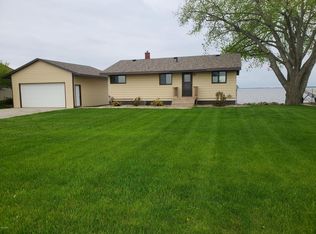 60 N Lake Dr, Watertown, SD 57201