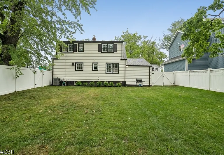 24 Iris Rd — Photo 30