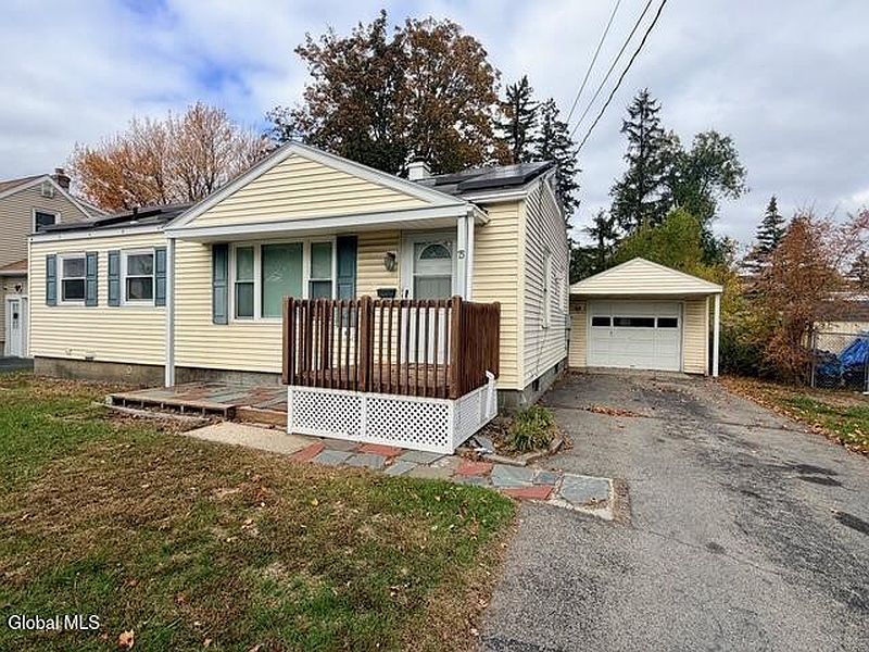 3rd image of 75 Ahl Avenue