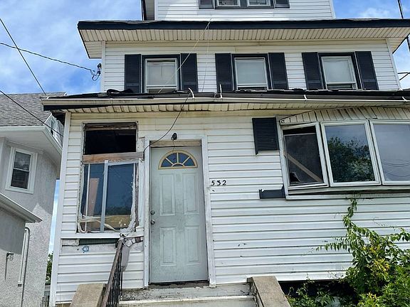 2nd image of 532 Beach Way #72