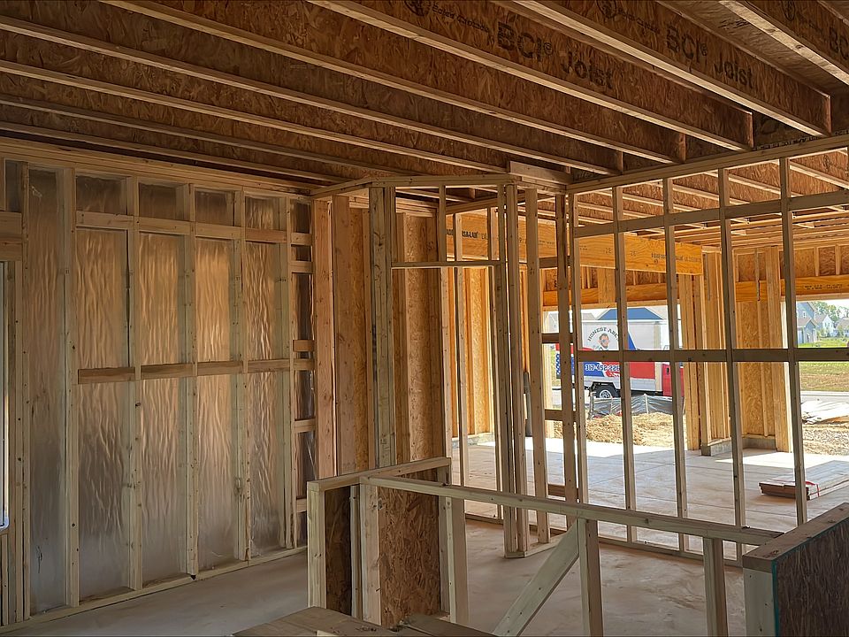 2nd image of 4032 Sedgewick Ln
