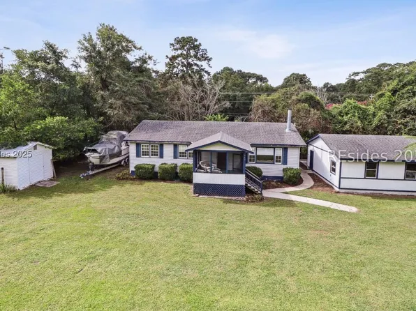 1961 Colonial Ave, Beaufort, SC 29906